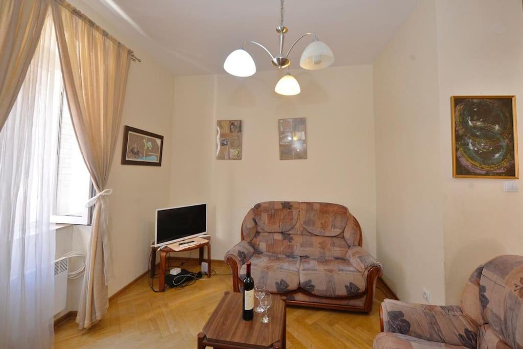 Apartment Cathedral كوتور المظهر الخارجي الصورة